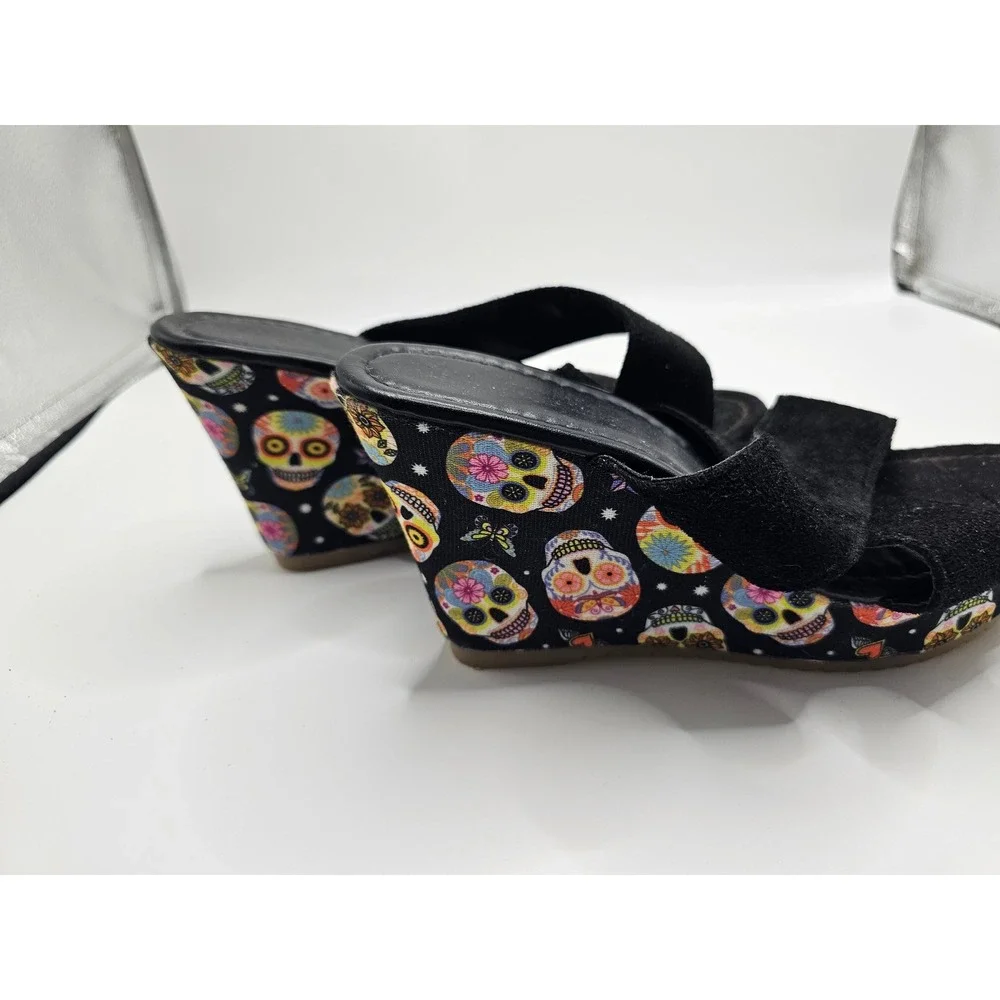 Sugar Skull Print Platform Wedge Sandals Black Criss Cross Straps Size 40